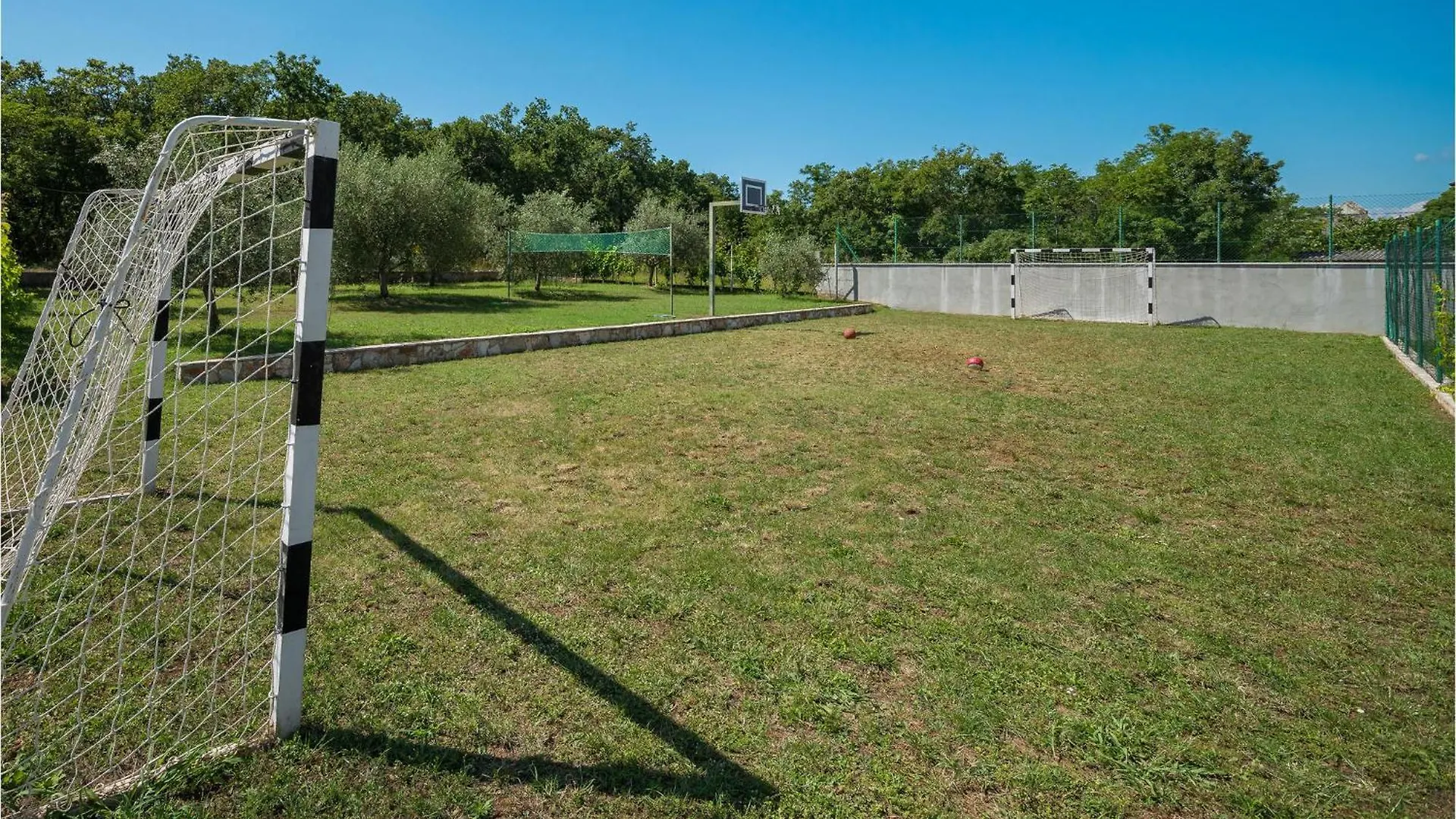 Nice Home In Buje With Outdoor Swimming Pool Σπίτι διακοπών